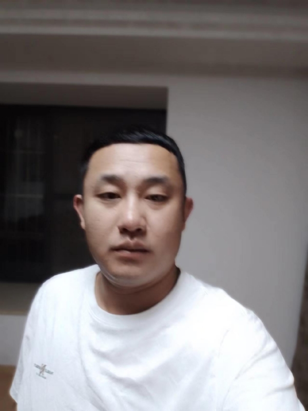 魔尊的第一张照片--安庆中老年相亲网